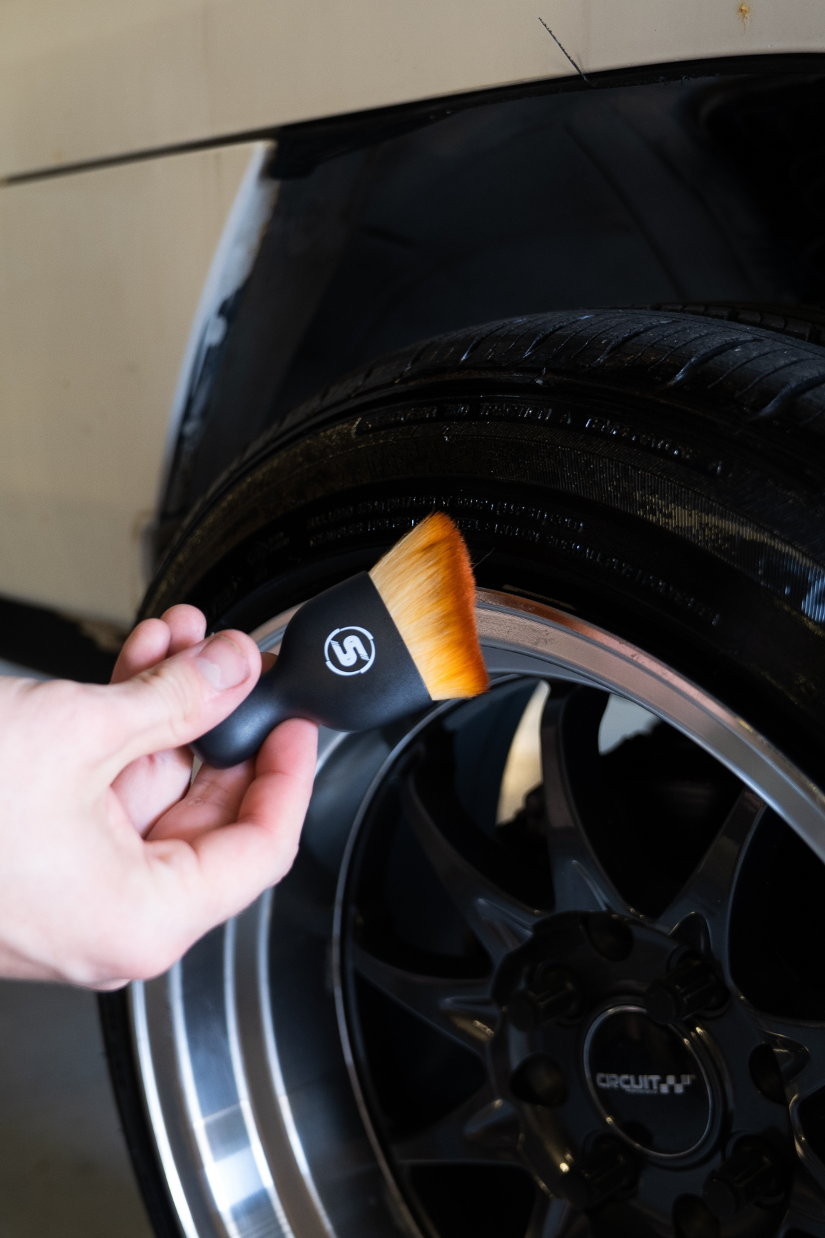 Stealth Tire Dressing Applicator Brush