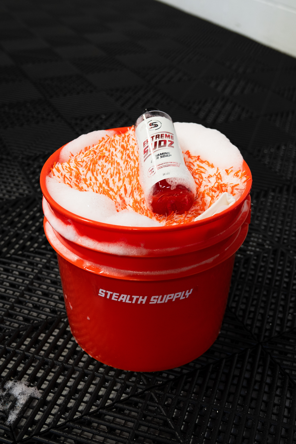 Stealth Orange Wash Mitt